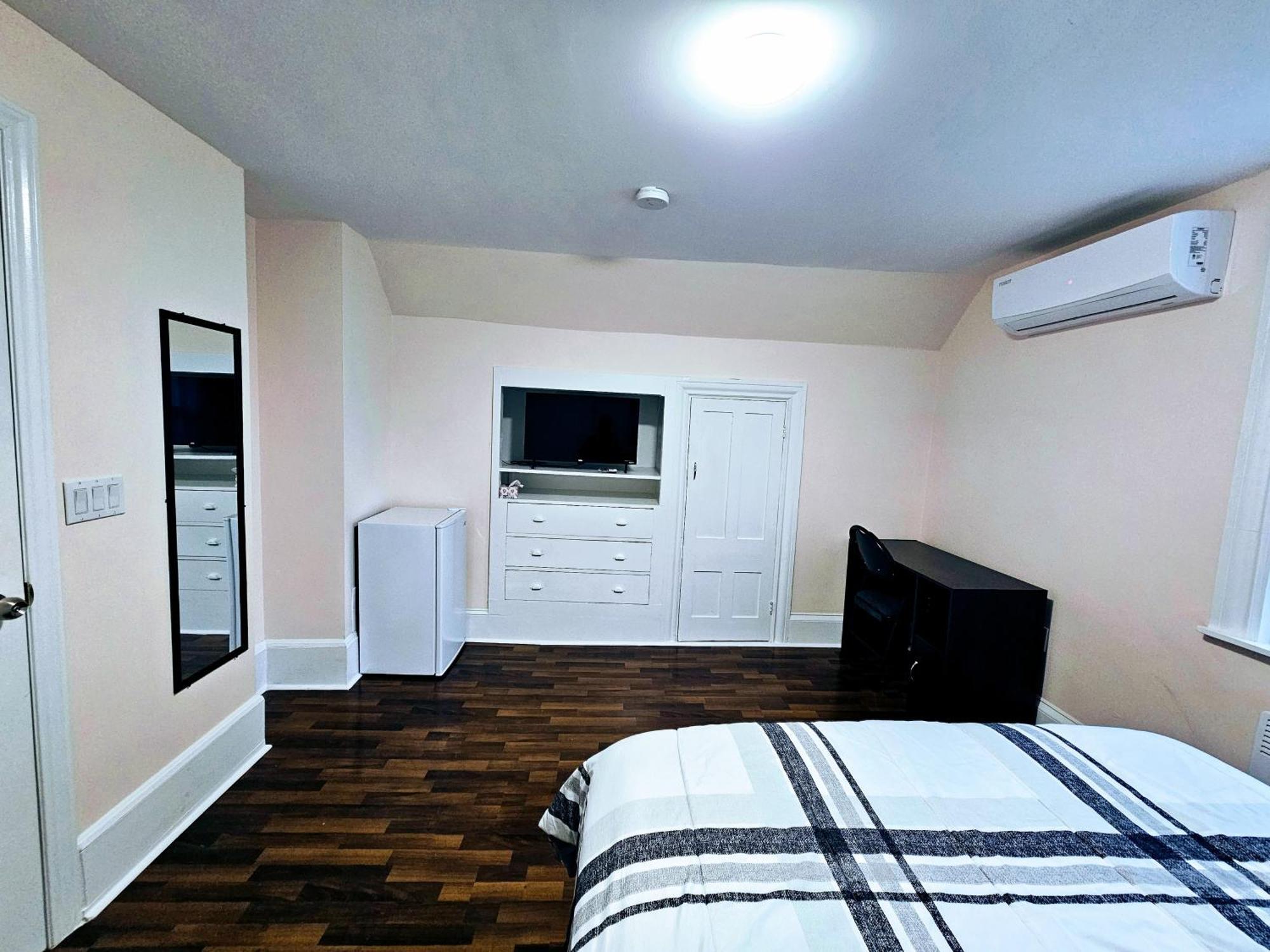 Sunflower Guest Suites 萨默塞德 外观 照片